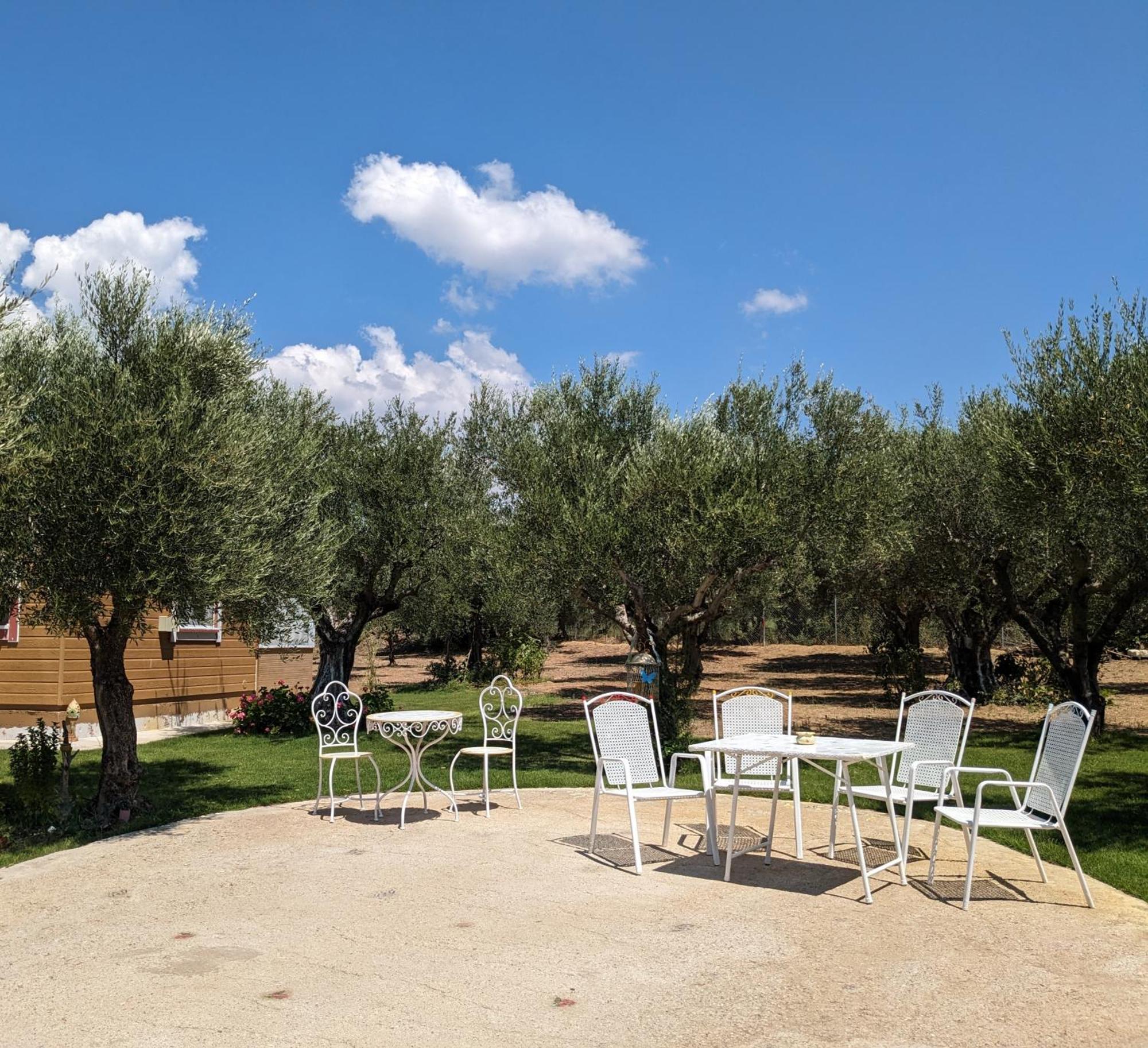 Bungalows With Private Pools "Tales Of The Soul - Της Ψυχής Τα Παραμύθια" Anemochori Exterior foto